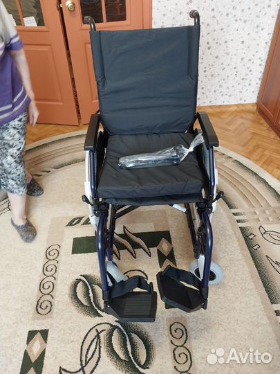 Инвалидная коляска новая