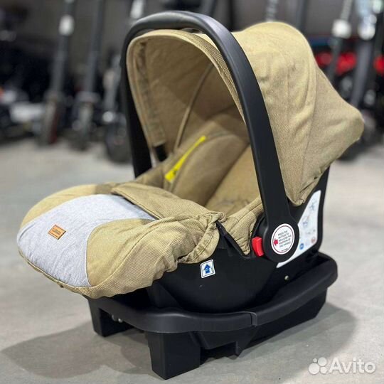 Коляска 3 в 1.люкс мом v8