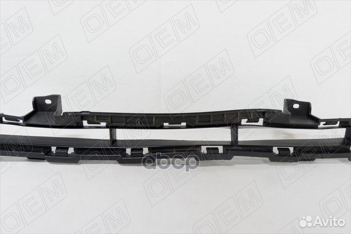 Решётка бампера переднего центральная