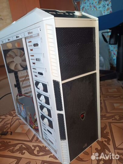 Игровой корпус AeroCool xpredator X1