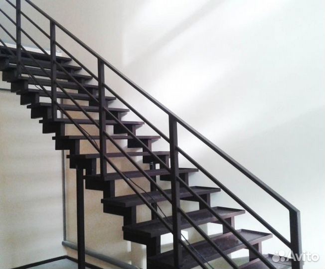 Лестница на второй этаж