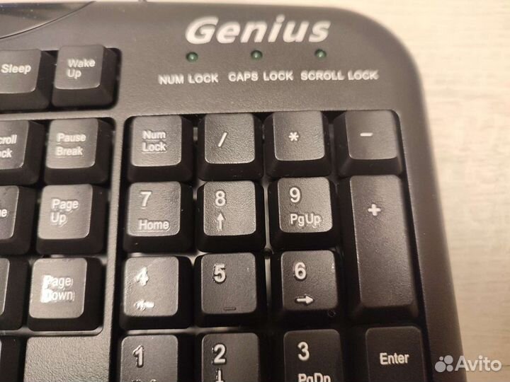 Мультимедийная проводная клавиатура Genius KB-M500