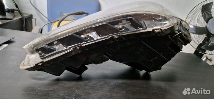 Hyundai solaris фара