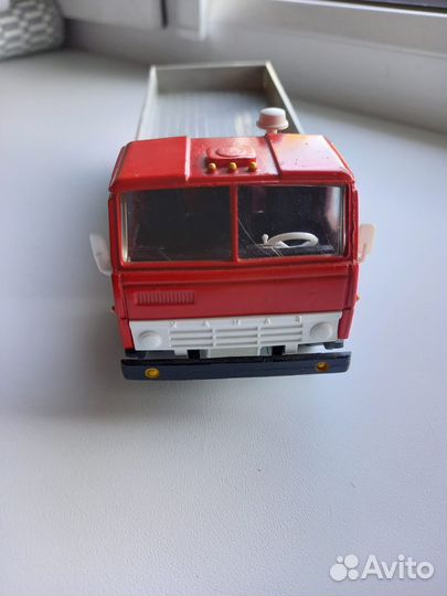 Модель СССР 1:43 камаз-5320 с красной кабиной