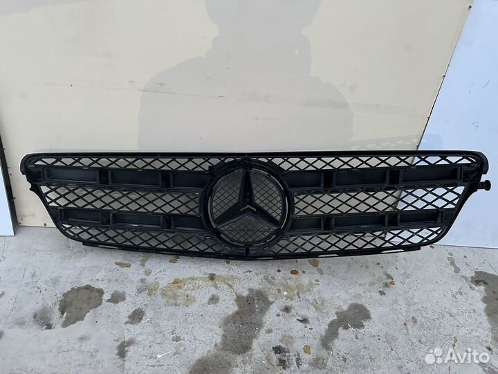 Решетка радиатора Mercedes Benz E-Class W212 S212