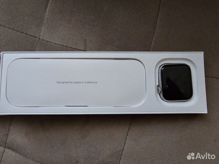 Часы apple watch se 44 mm 2023