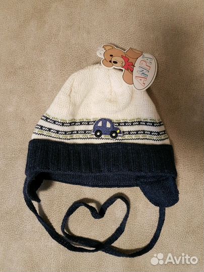 Шапка демисезон, новая. 48 см