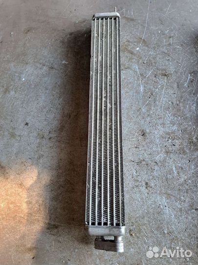 Радиатор масляный на BMW E65 E66