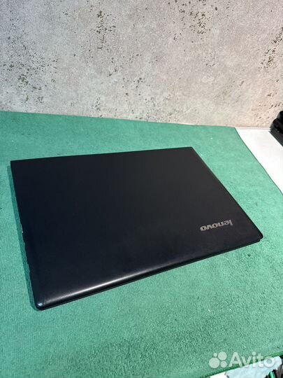Быстрый Lenovo i7 6500, 8Gb, SSD+HDD, R5 m330 1Gb