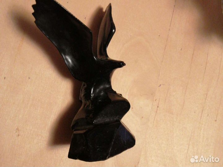 Фигурка орёл