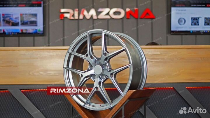 Кованые диски R20 Toyota Corolla