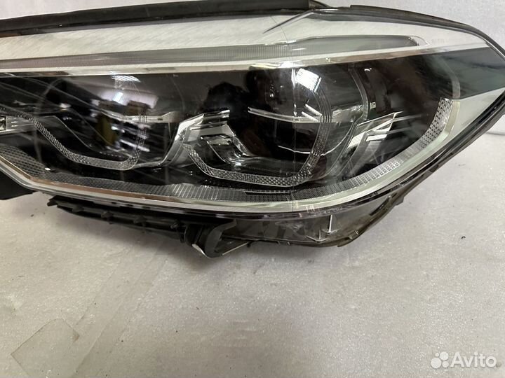 Передняя фара BMW G30 LED Adaptive левая