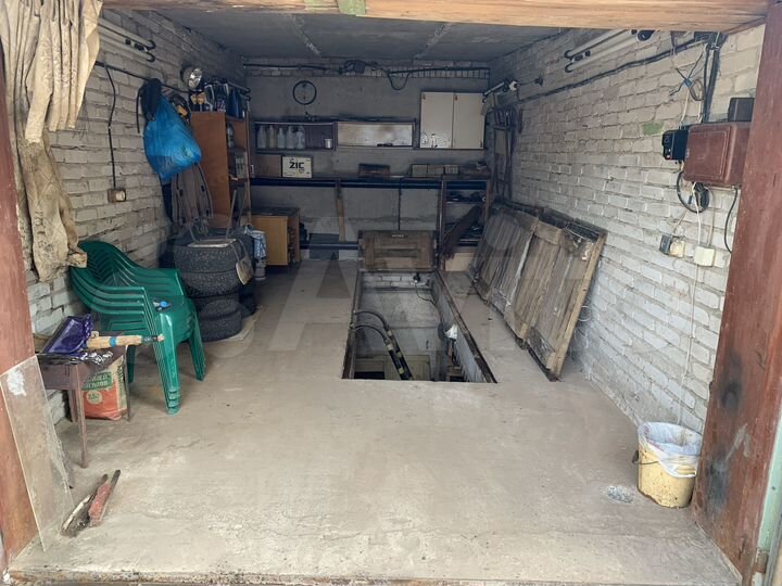 Гараж, > 30 м²