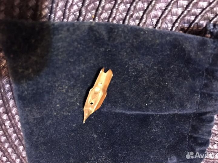 Золотое перо