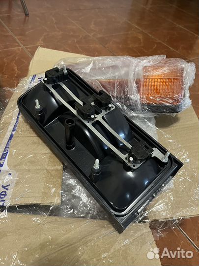 Задние фонари ваз 2106 новые