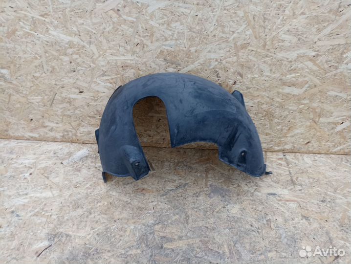 Подкрылок задний левый BMW E83