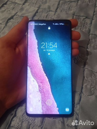 Samsung Galaxy S10, 8/128 ГБ
