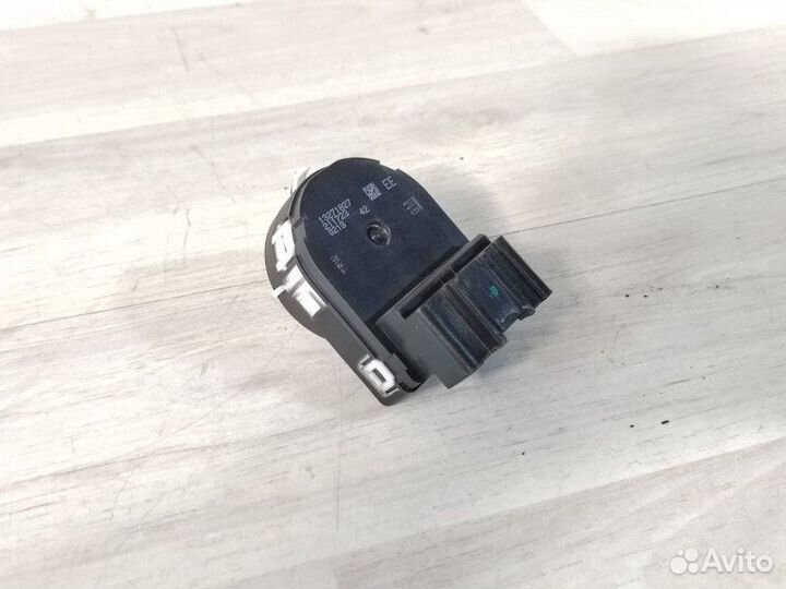 Переключатель регулировки зеркал Opel Astra J