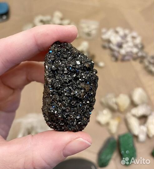 Гранаты меланит,альмадины,друзы