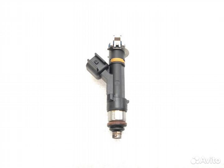 Форсунка топливная Mazda 3 BL 2009
