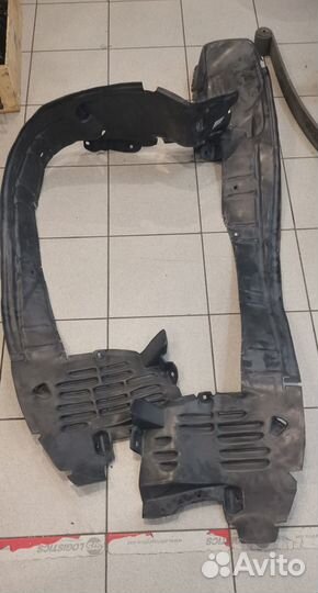 Подкрылки передние mercedes W 210 комплект