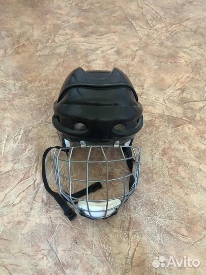 Шлем хоккейный