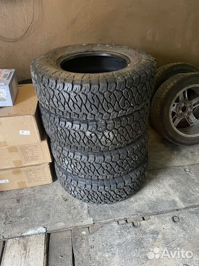 Maxxis AT-811 Razr AT 245/70 R16 111T
