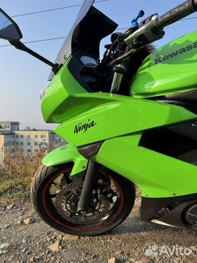 Kawasaki ninja 400 R 2010