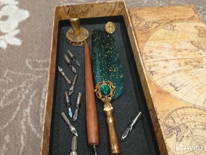 Перьевая ручка перо