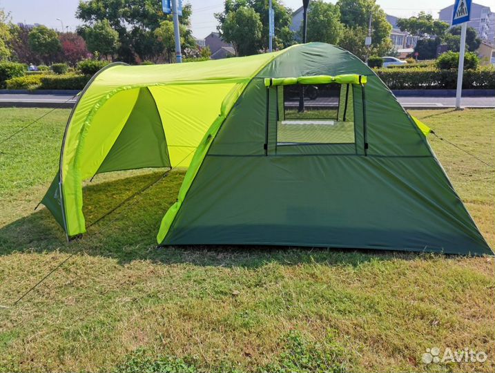 Туристическая палатка