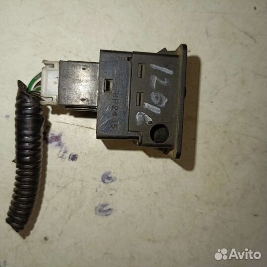 Кнопка корректора фар Mitsubishi Montero sport