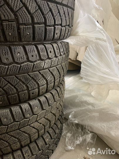 Viatti Brina Nordico V-522 4/9 R14 19B