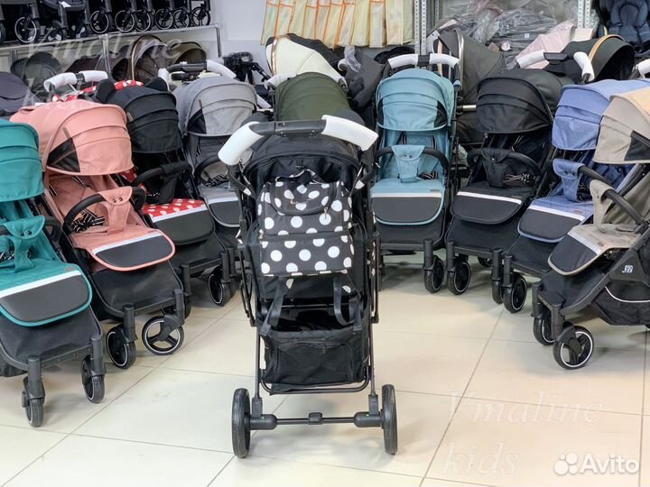 Прогулочная коляска 2023 года. Полный комплект