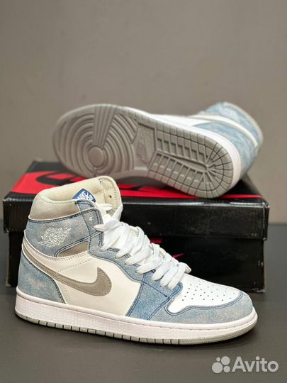 Кроссовки Nike Air Jordan 1