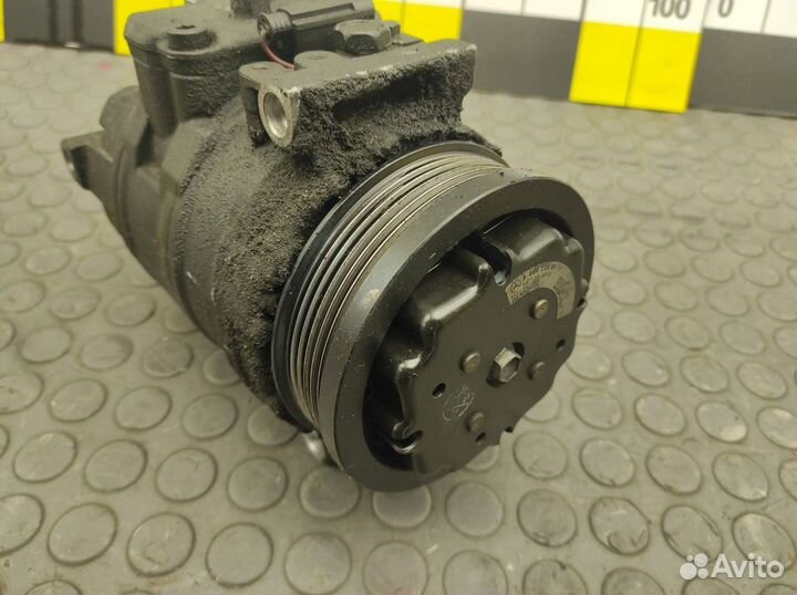 Компрессор системы кондиционирования Mercedes-Benz