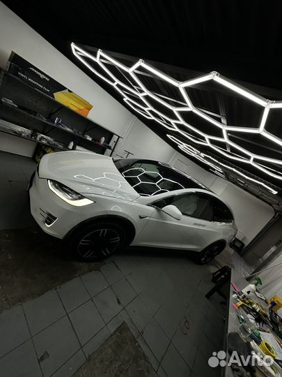 Защитная пленка на автомобиль