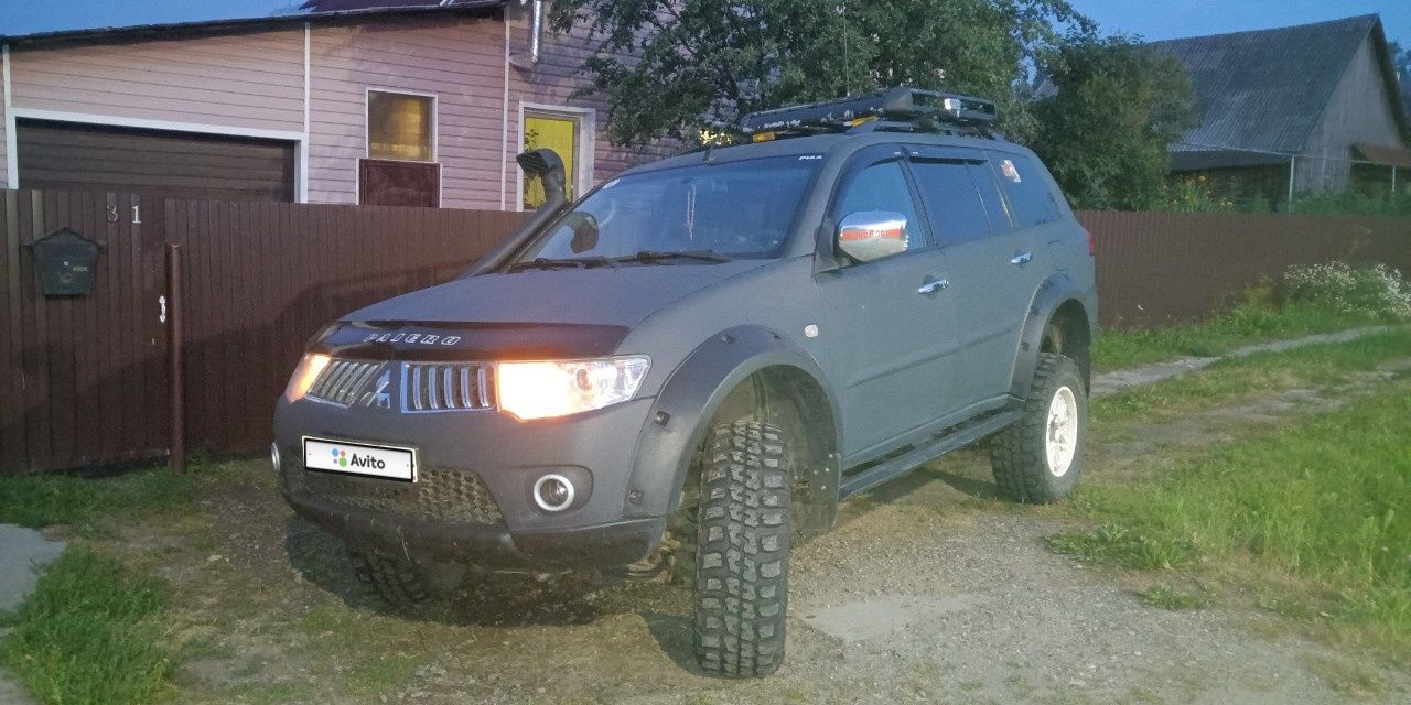 Mitsubishi Pajero Sport: фото владельца