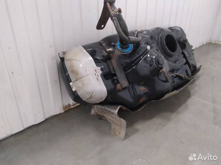 Бак топливный Toyota Hilux Pick Up