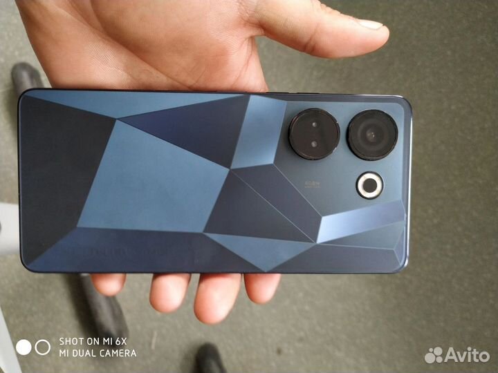 TECNO Camon 20, 8/256 ГБ