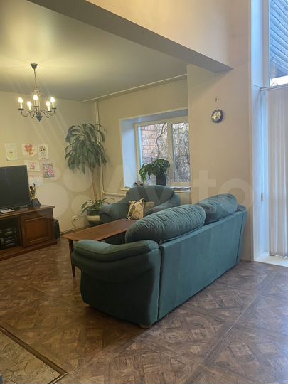 Таунхаус 340 м² на участке 4 сот.