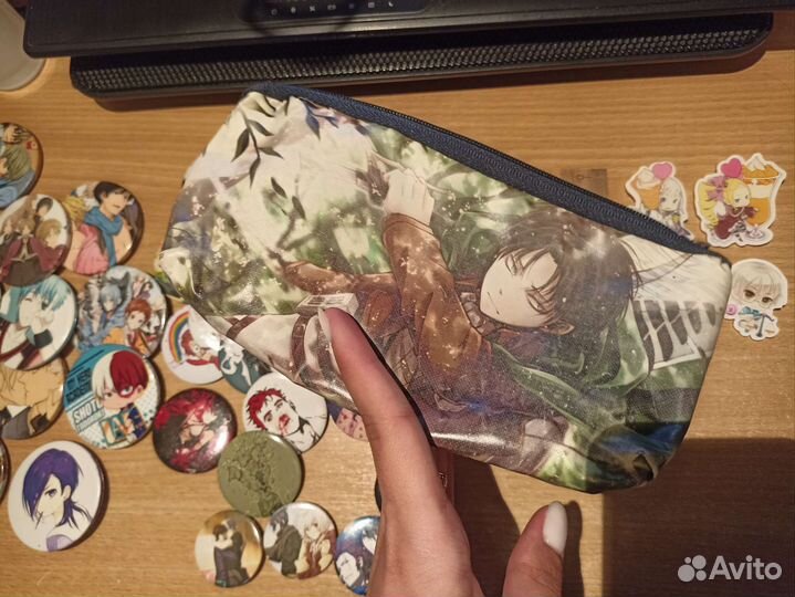 Аниме значки