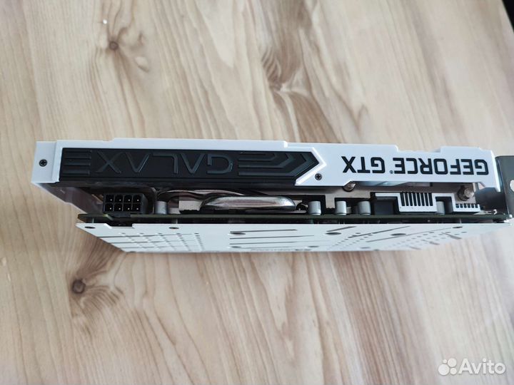 Видеокарта gtx 1660 super kfa2 белая