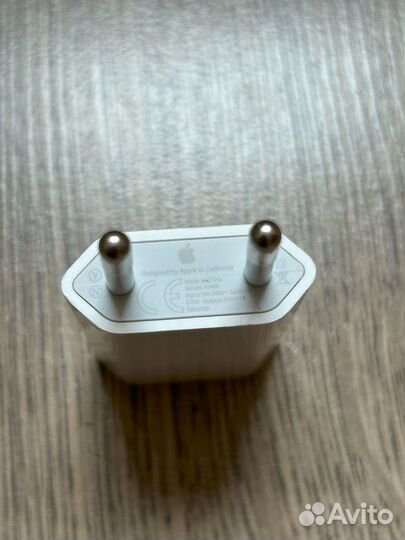 Адаптер питания Apple