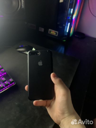 iPhone 8 Plus, 64 ГБ