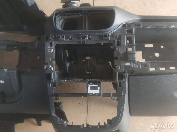 Торпедо nissan terrano 3 D10