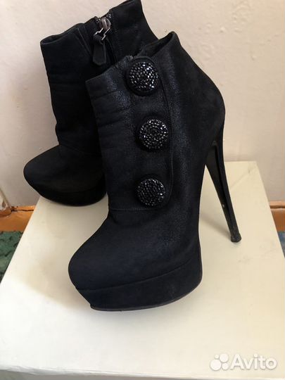 Nando muzi ботильоны