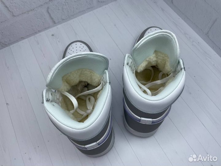 Кроссовки Nike Air Jordan 1 luxe