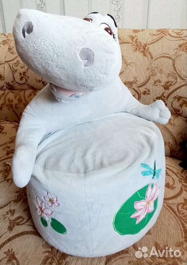 Игрушка - кресло бегемот