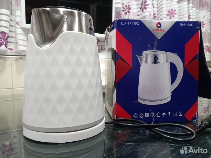 Чайник новый