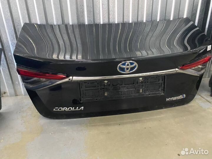 Дверь крышка багажника toyota corolla E210 королла